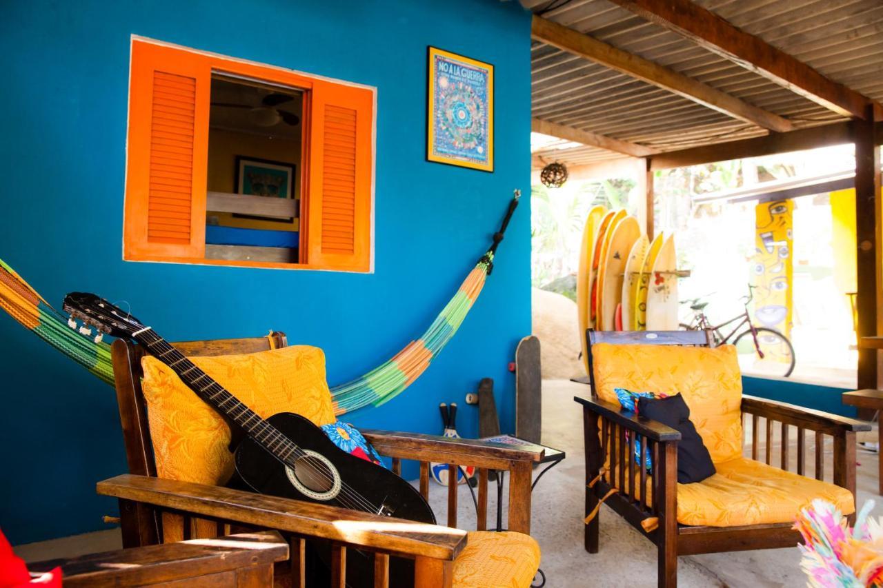Sintonia Surf Hostel E Bar Ubatuba Extérieur photo
